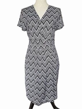 Talbots Petite Medium Black & White Chevron Sheath Dress NWT | Size PL